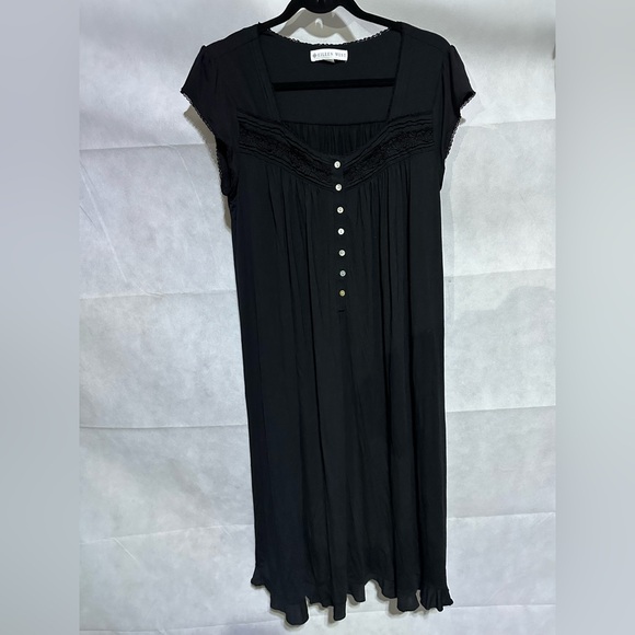 Eileen West Iconic Black Tencel Modal Waltz Nightgown Sz Medium Lace Ruffle EEUC - Picture 1 of 6